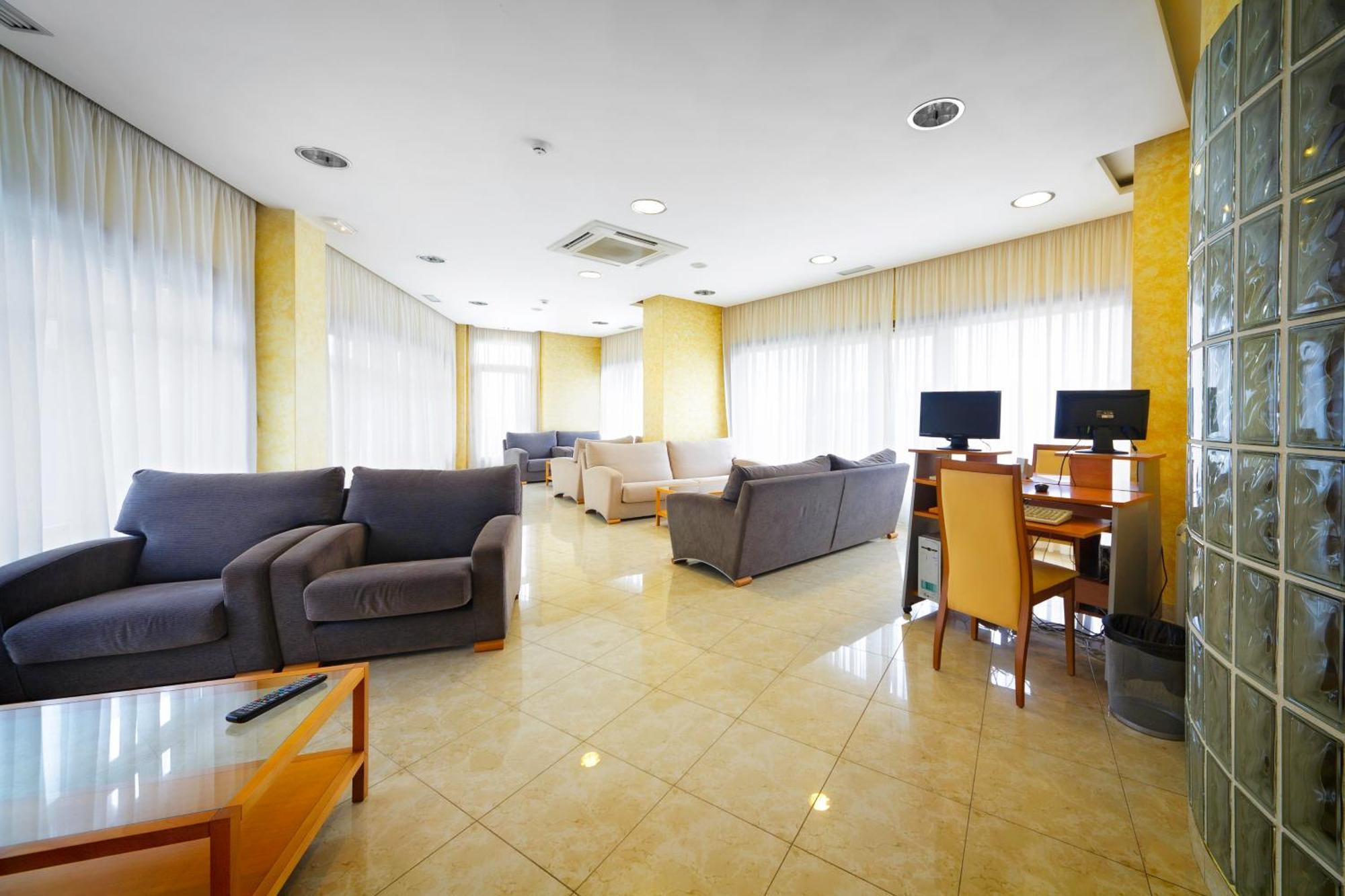 Hotel Florida Arteixo Luaran gambar