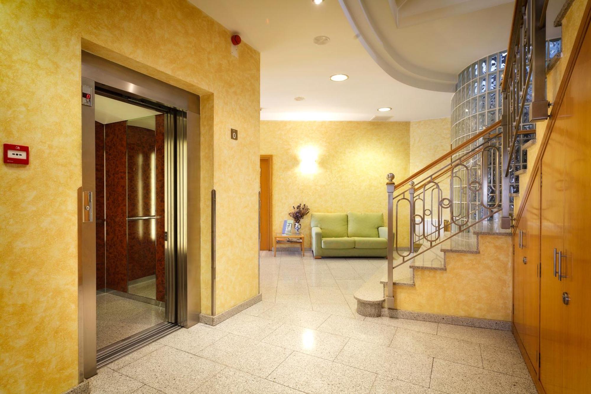 Hotel Florida Arteixo Luaran gambar
